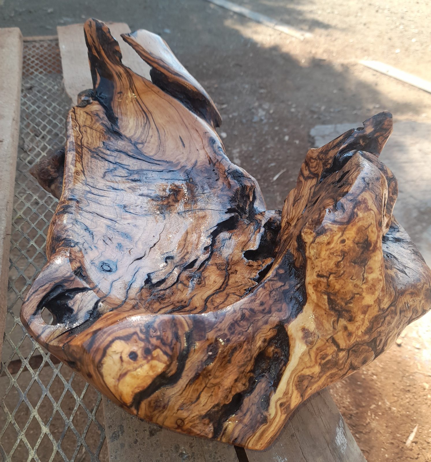 Wood bowl — by Kobus Botma — Wood Carving — handmade in South Africa
