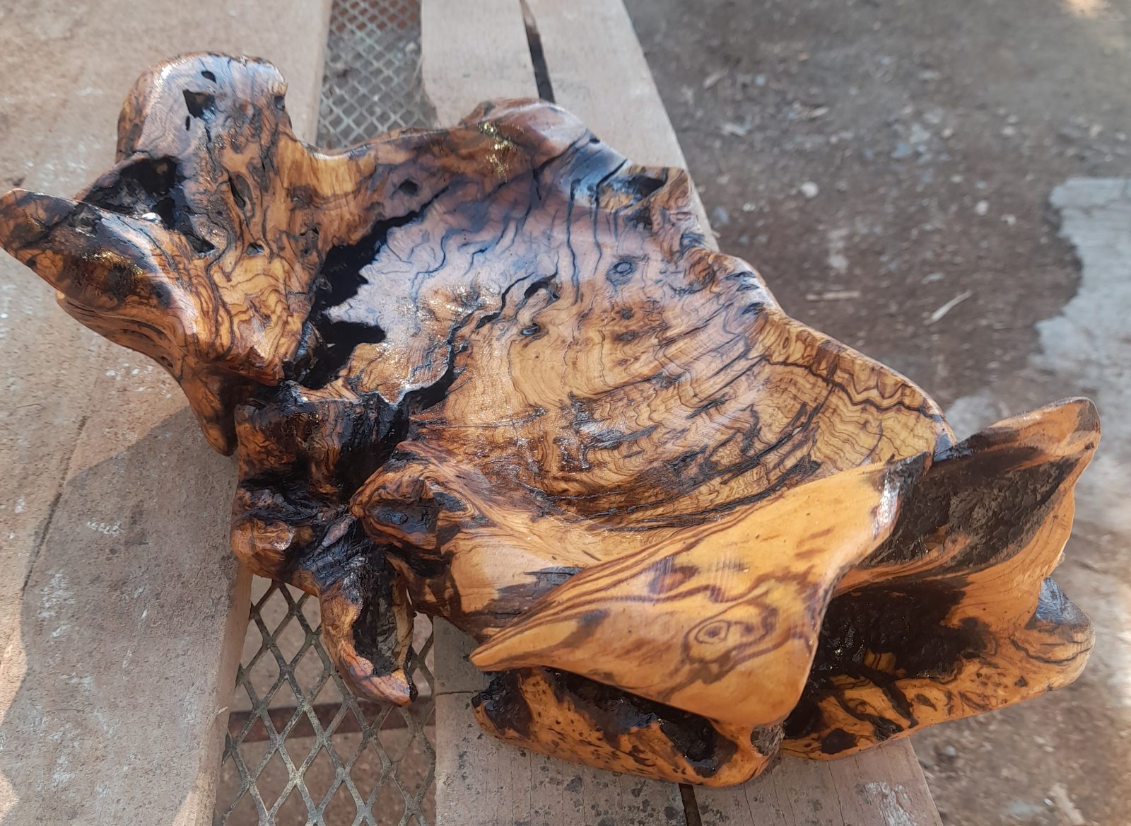 Wood bowl — by Kobus Botma — Wood Carving — handmade in South Africa