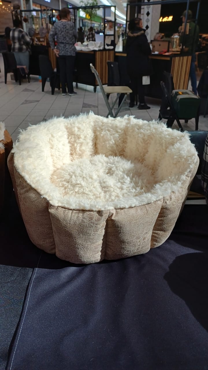 Handmade Pet Beds [Leather look & Fur] — by FURBRATZ & Co — Pets — handmade in South Africa
