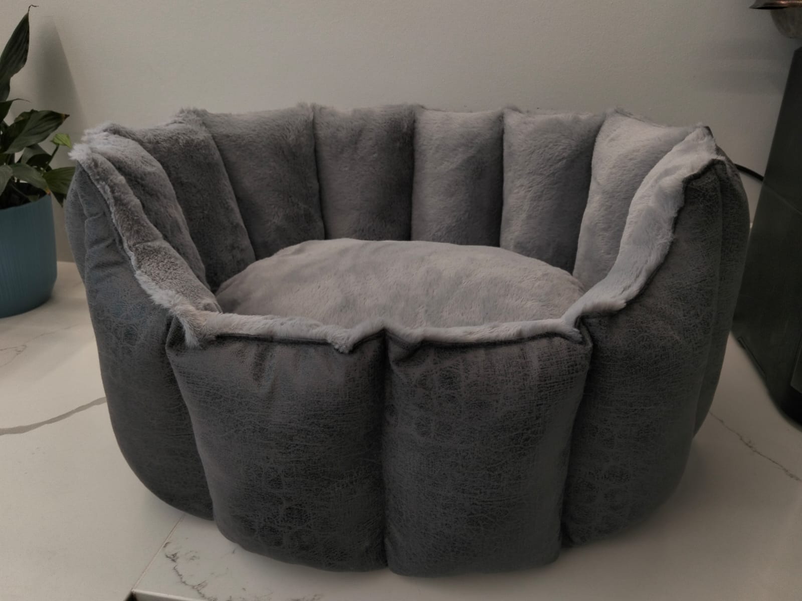 Handmade Pet Beds [Leather look & Fur] — by FURBRATZ & Co — Pets — handmade in South Africa