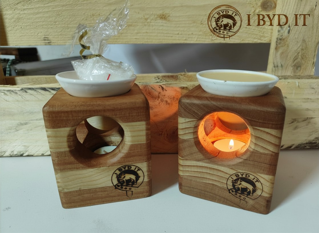 Dual-Toned Wooden Wax Melt Burner — by I BYD IT Crafts — Home & Living — handmade in South Africa